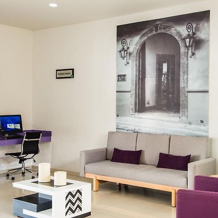 Gamma Leon Otel Dış mekan fotoğraf