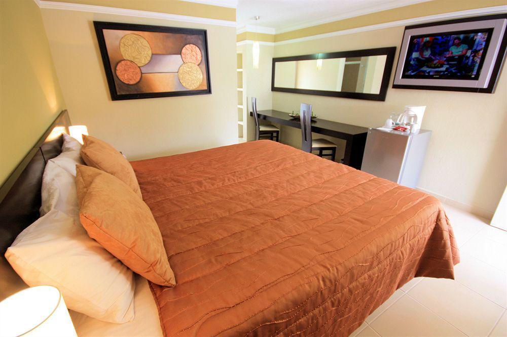 Gamma Leon Otel Dış mekan fotoğraf