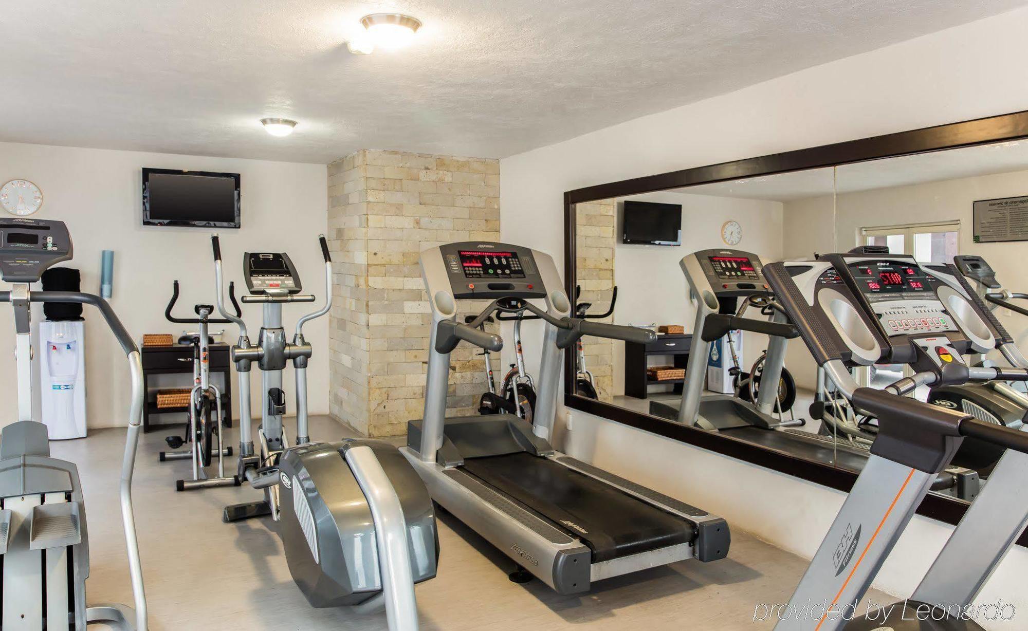 Gamma Leon Otel Dış mekan fotoğraf